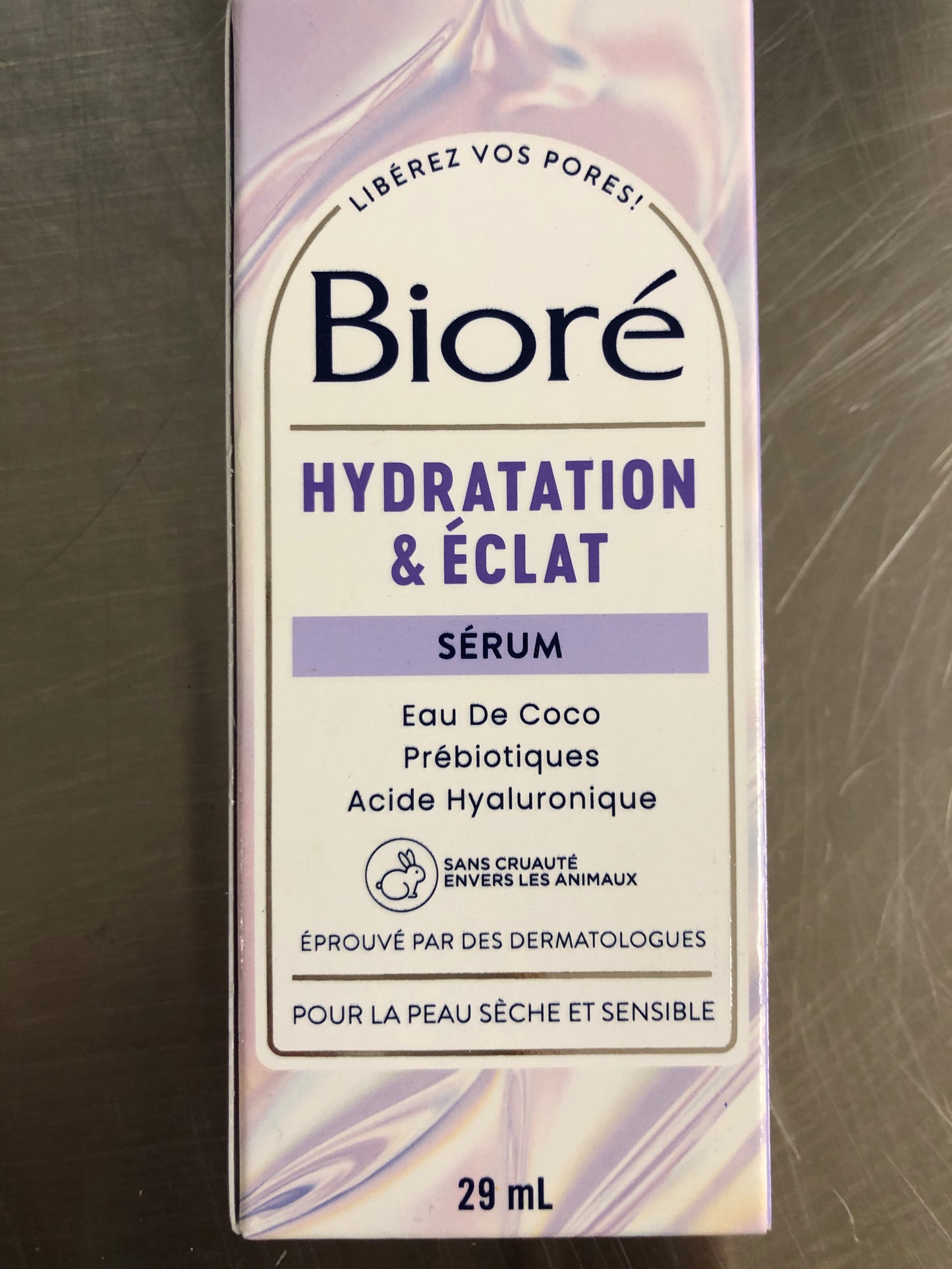 Biore hydrate & glow serum coconut water for dry, sensitive skin