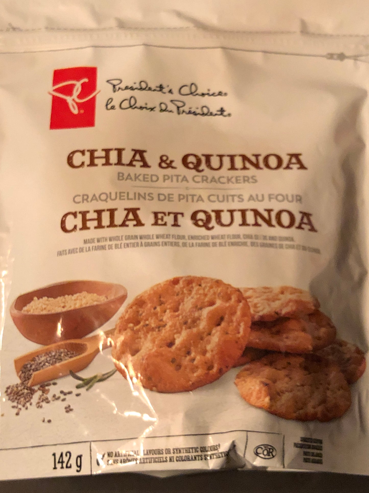 Chia & Quinoa baked pita crackers