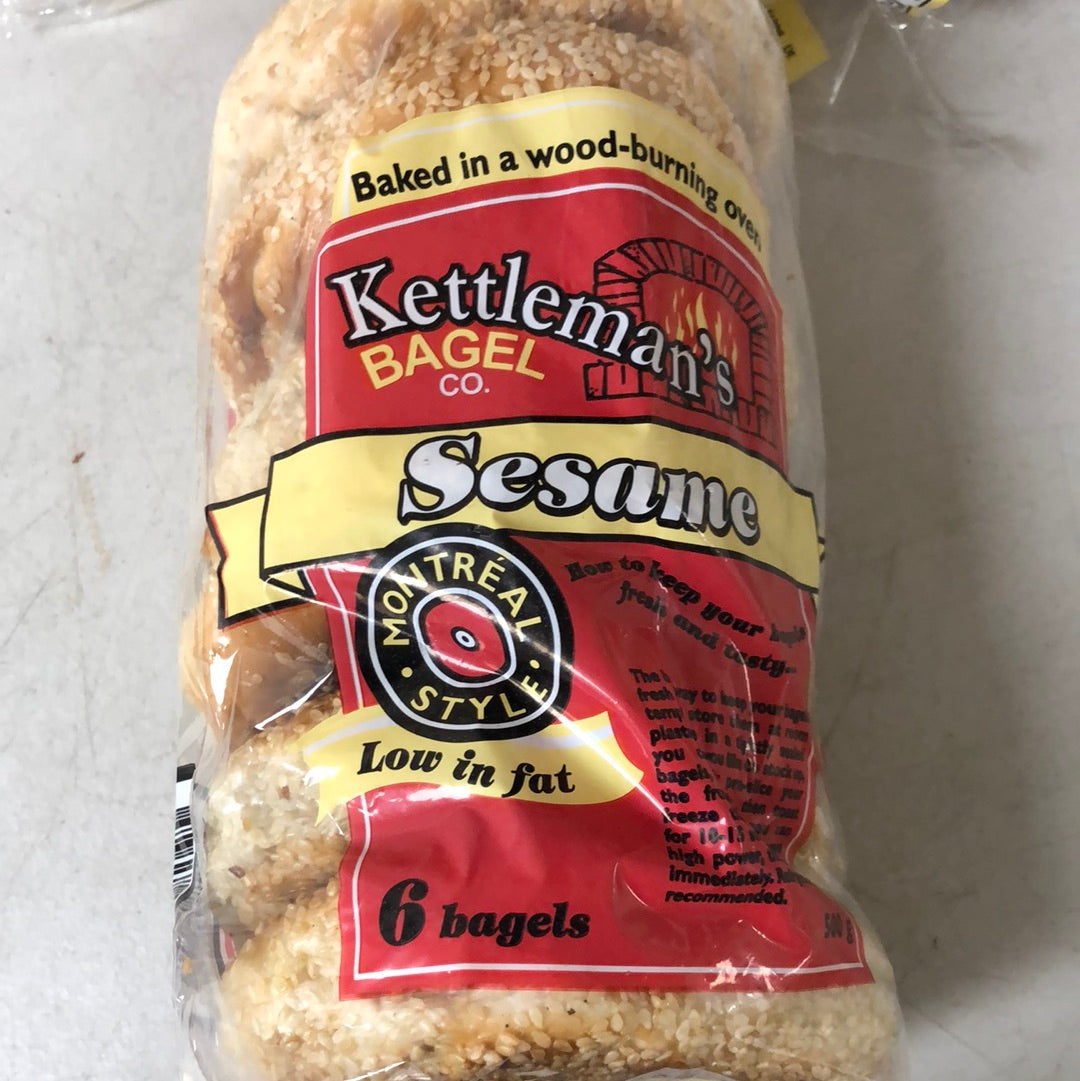Kettleman’s sesame bagel