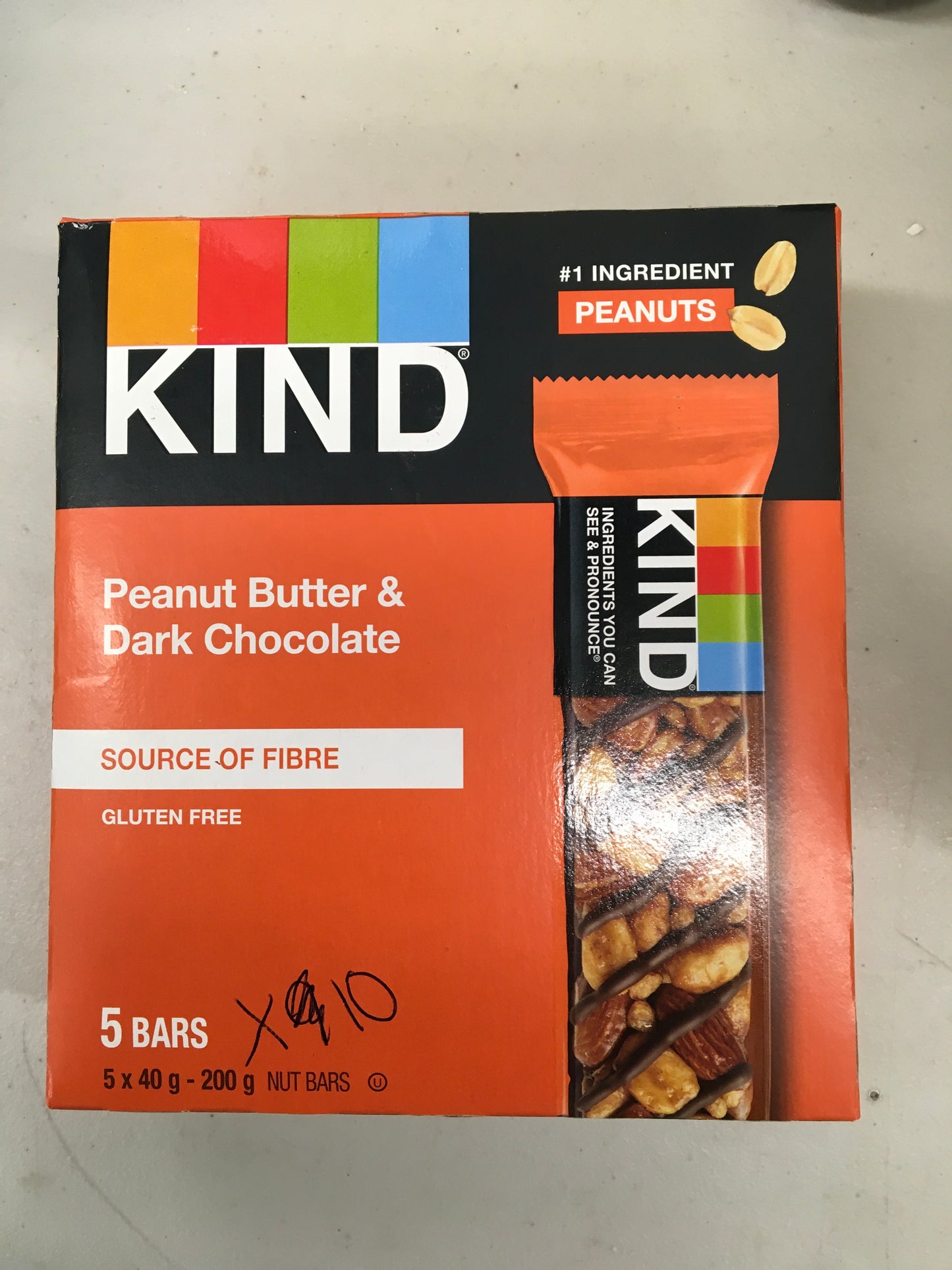 Kind gluten-free granola bar