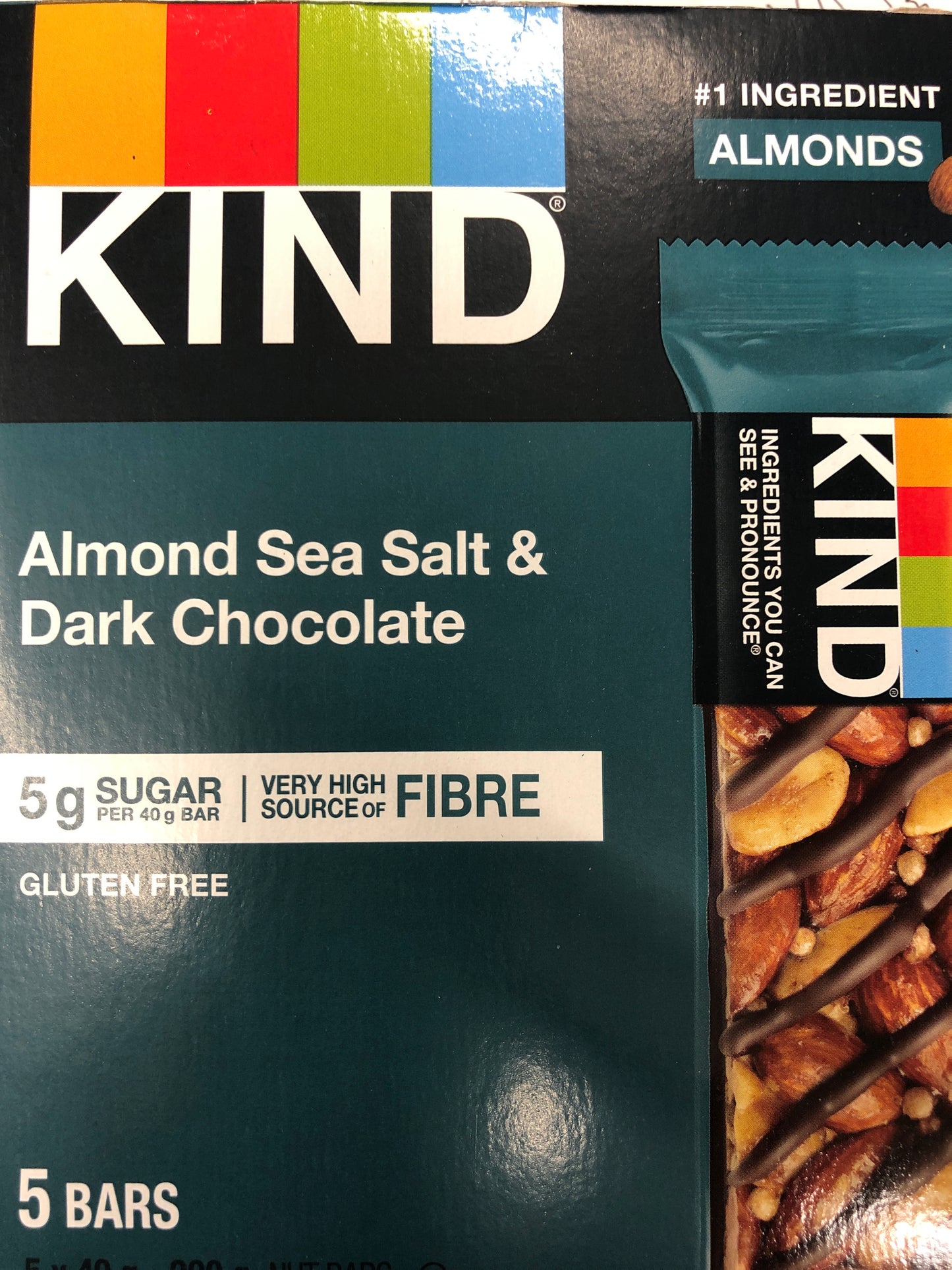Kind gluten-free granola bar