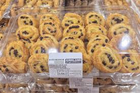 Mini pastry chocolate chip swirl