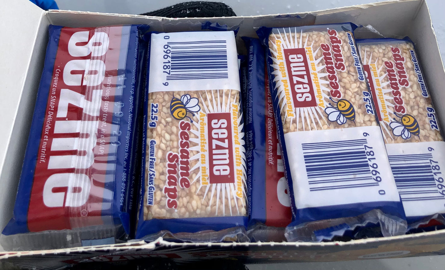 Sezme Snap Crackers with Honey