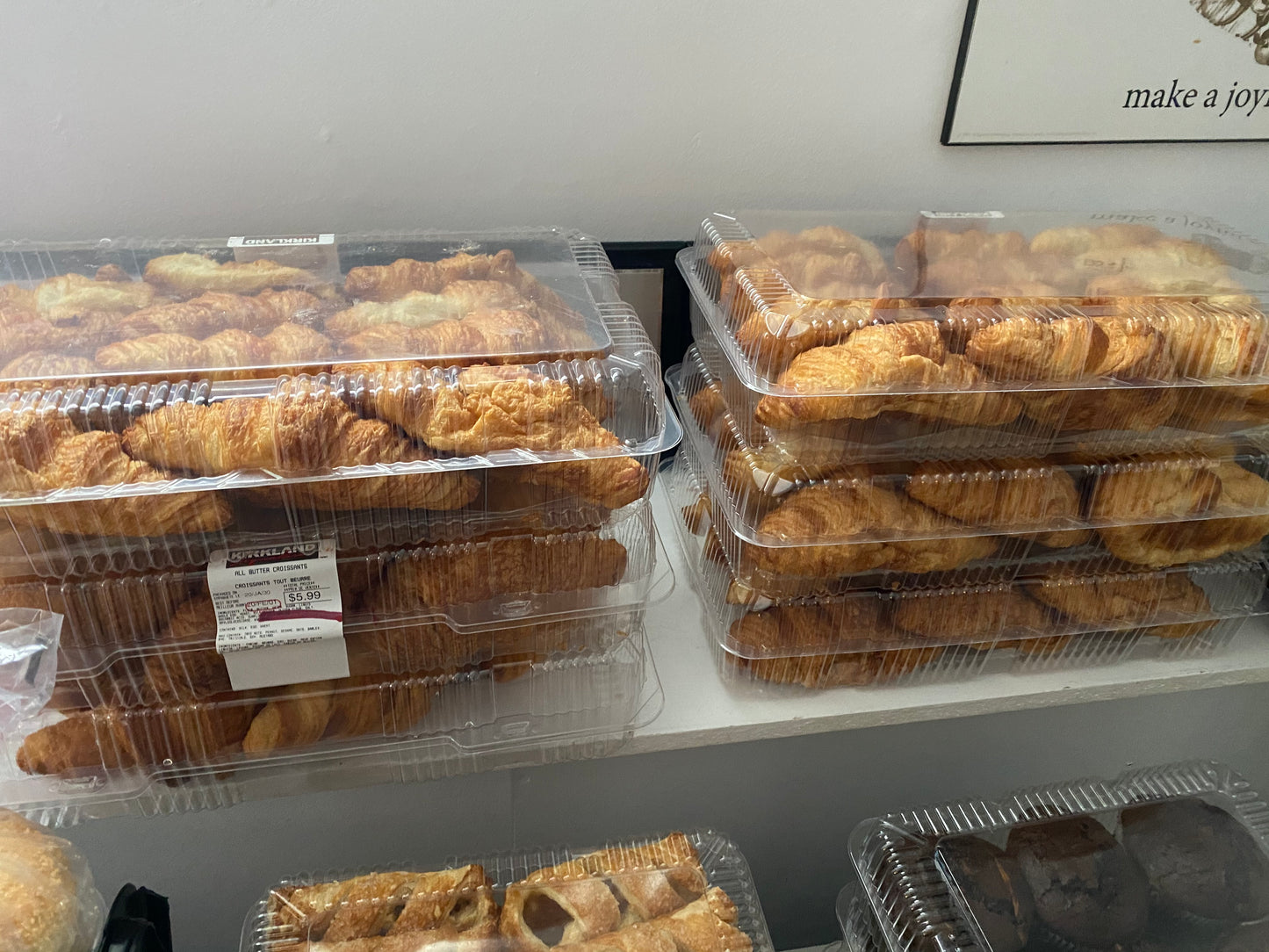 Croissants large box