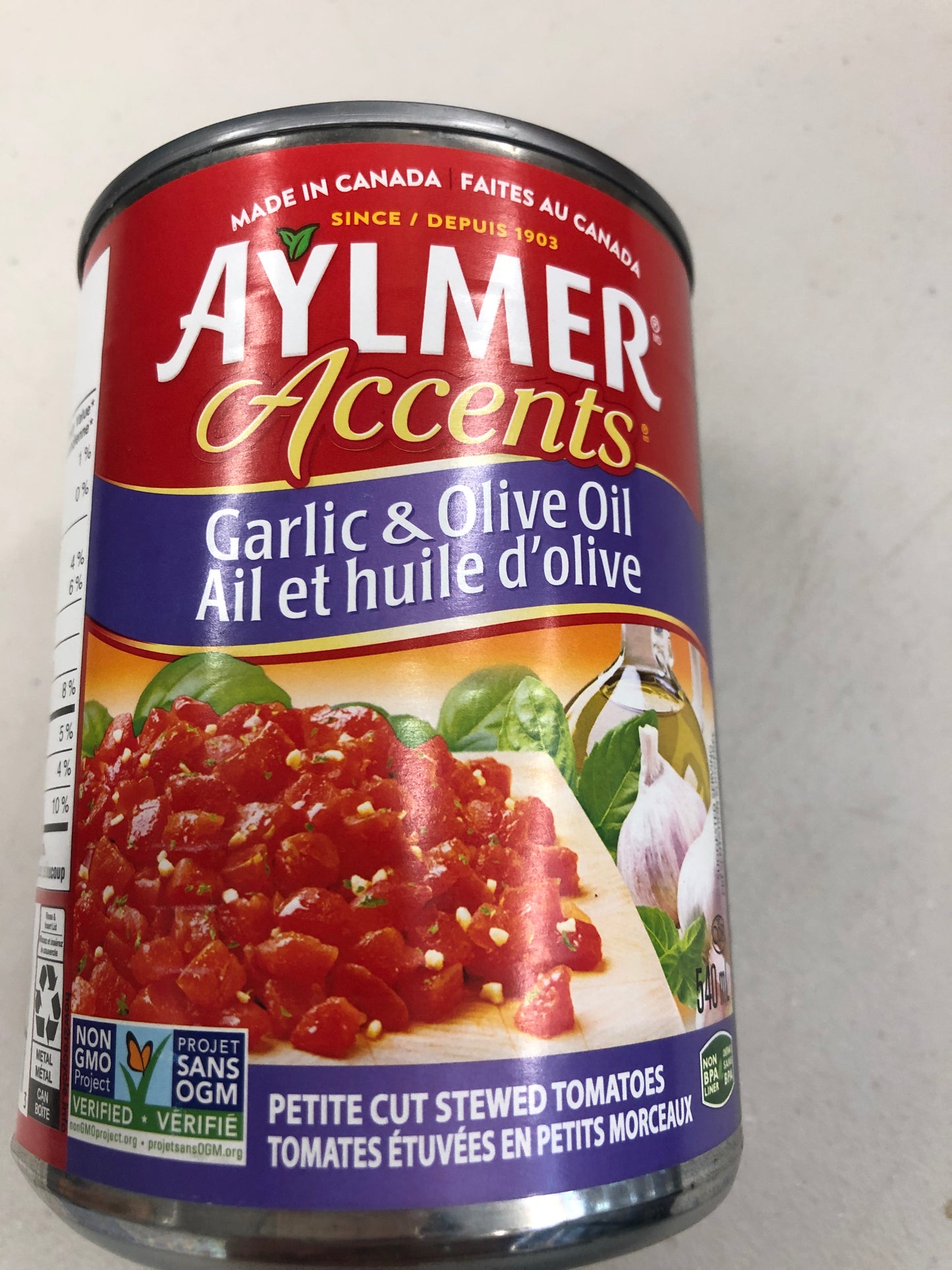 Aylmer Accents Garlic and Olive Stewed Tomatoes